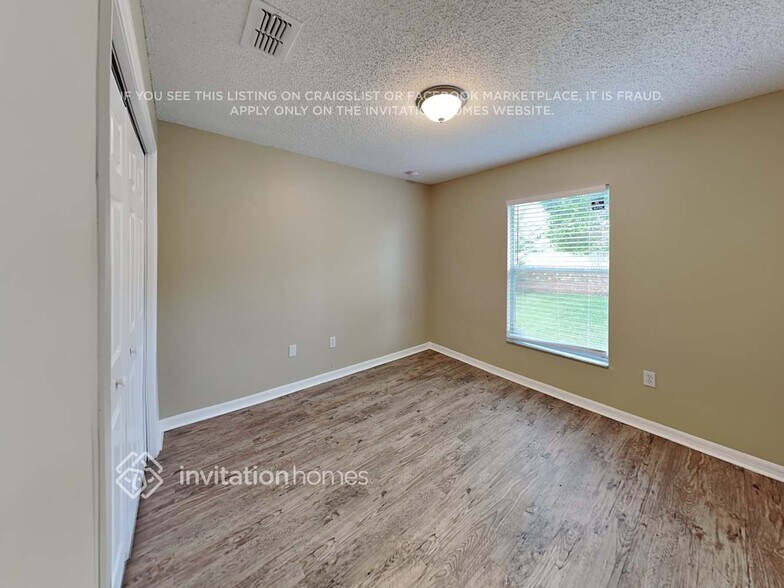 Building Photo - 12540 Pica St