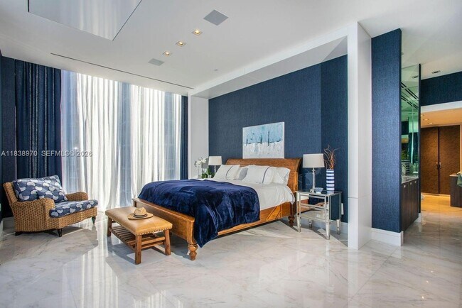 Building Photo - 17141 Collins Ave