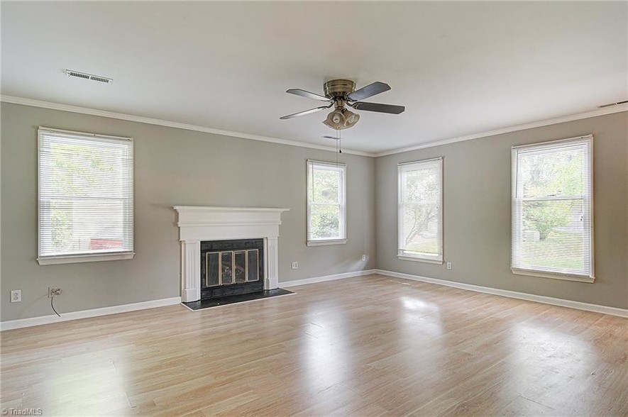 Building Photo - 1508 Trinity Garden Cir
