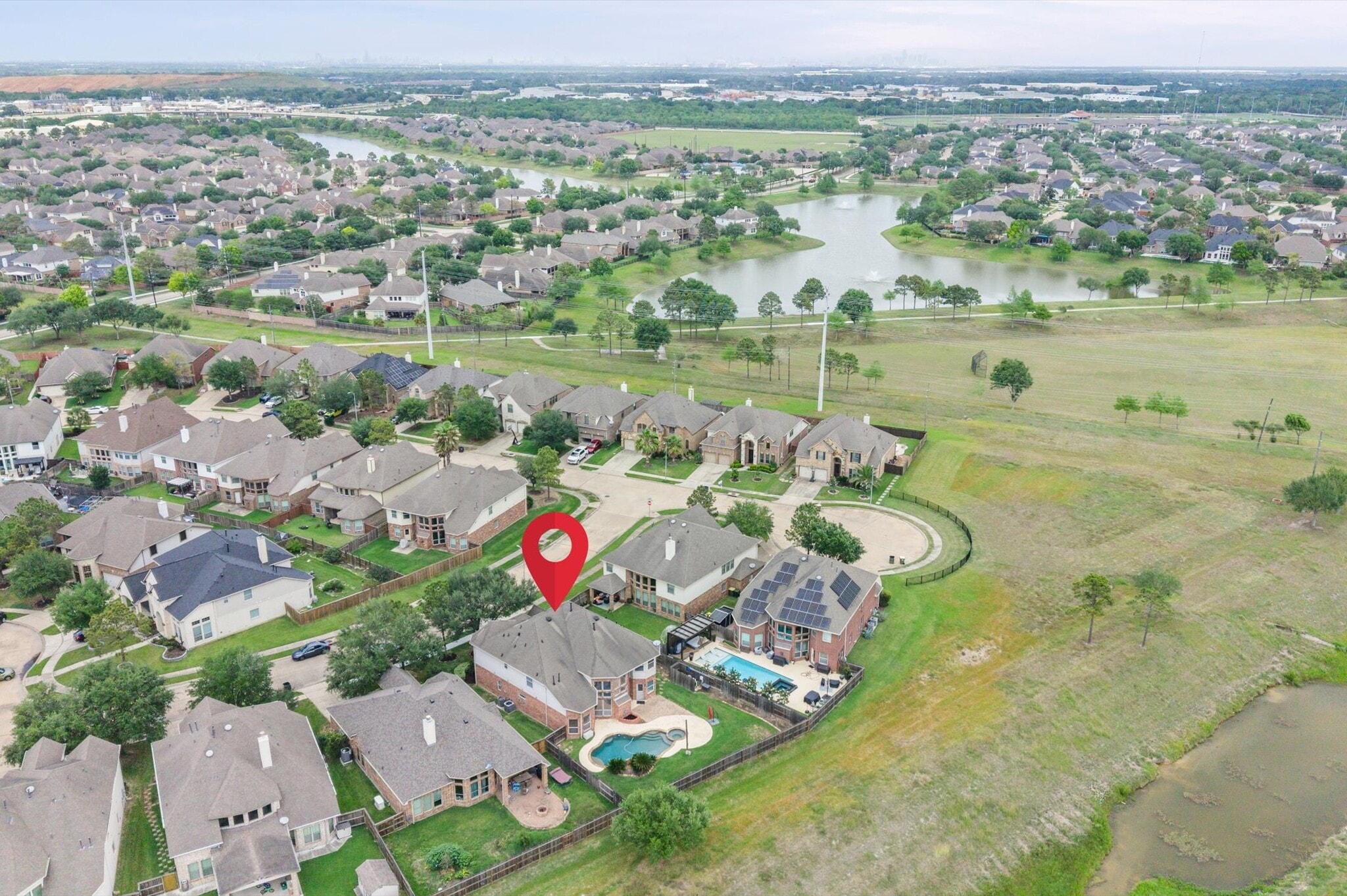 Building Photo - 13402 Great Creek Dr