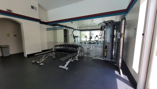 Building Photo - Conveniently Located In Rancho San Diego