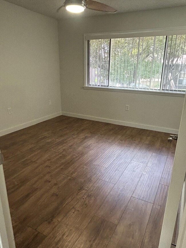 Building Photo - 5821 Windhover Dr