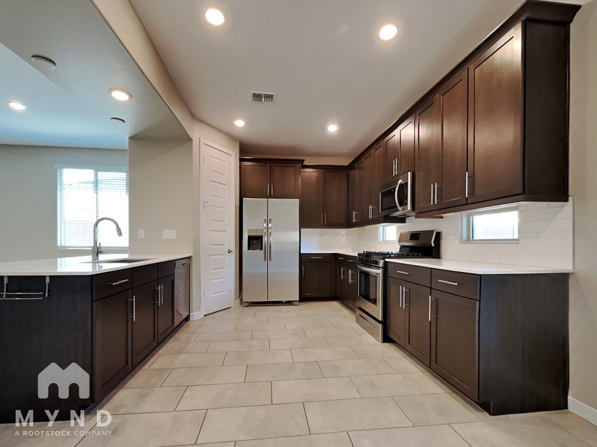 Building Photo - 4118 S 97th Ave