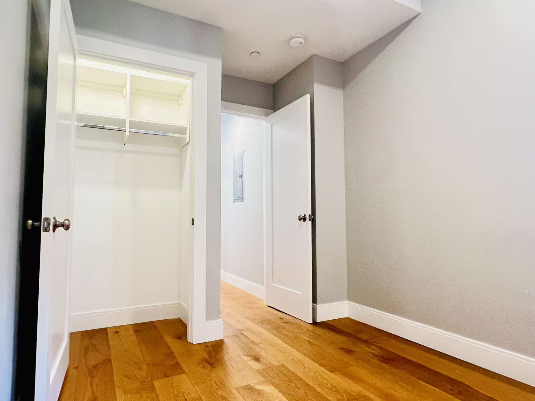 Building Photo - 19 Plymouth St