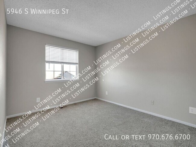 Building Photo - 5946 S Winnipeg St