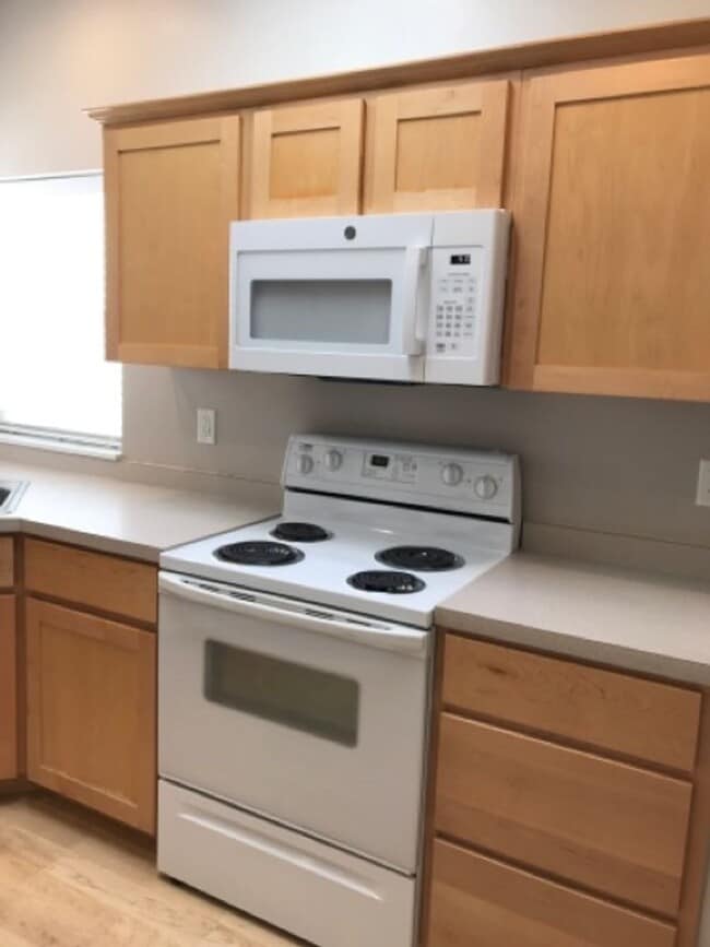 Building Photo - 609 Windemere Cir