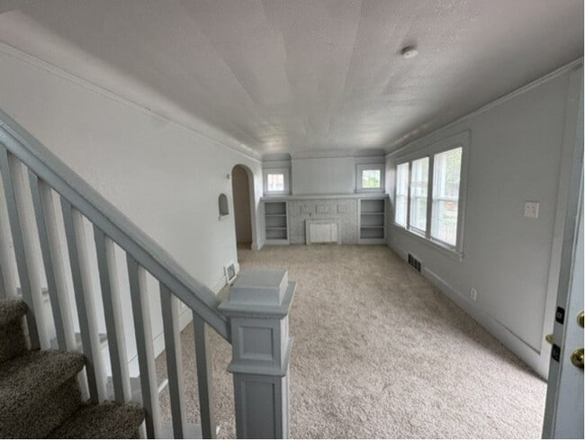 Building Photo - 15465 Wisconsin St