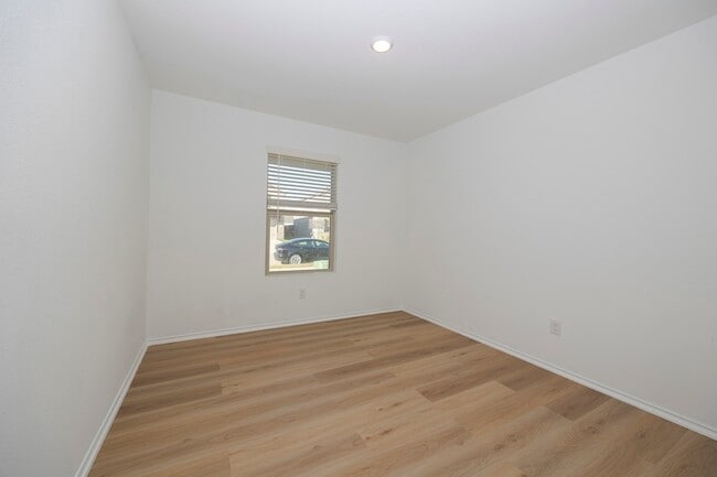 Building Photo - 6508 Auburn Dl Rd