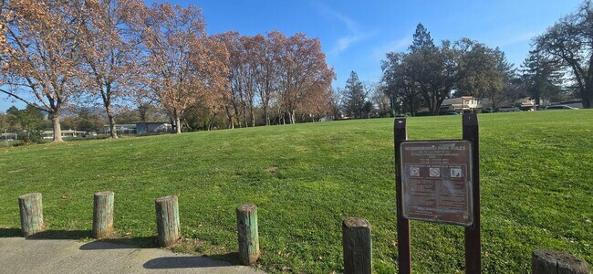 Building Photo - DelMonte