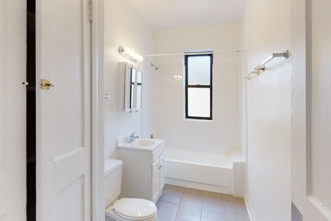 Floorplan - 5335-5345 S. Kimbark Avenue