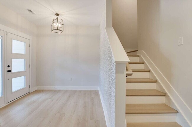 Building Photo - Spacious 4-Bedroom Townhome in Wendell Falls
