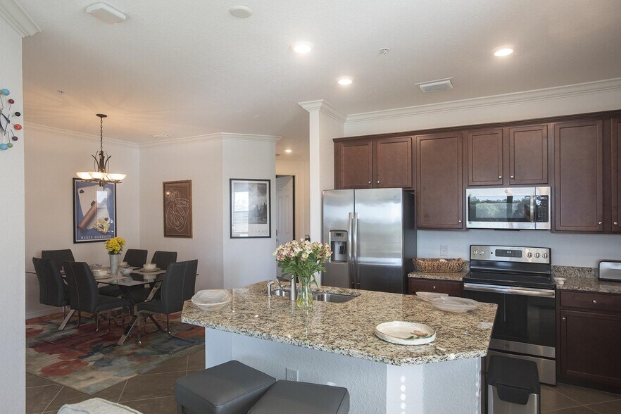 Building Photo - 17108 Vardon Ter