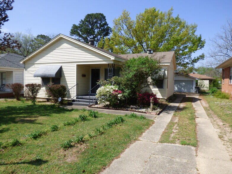 Primary Photo - 116 Phillips St