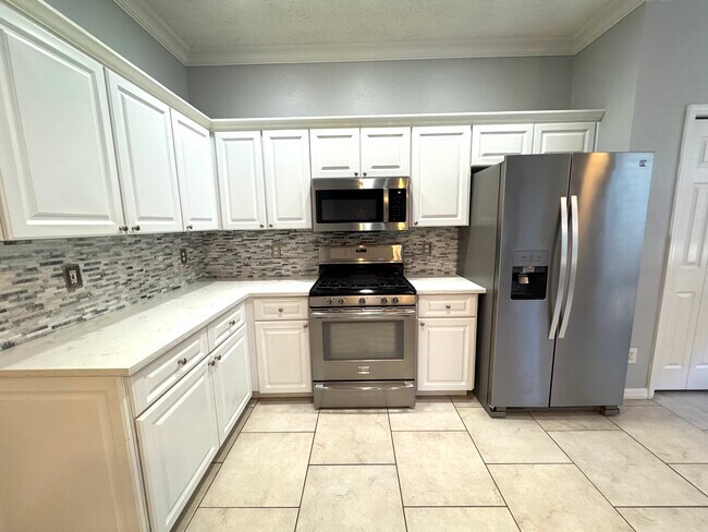 Building Photo - 7237 Bellingham Oaks Blvd