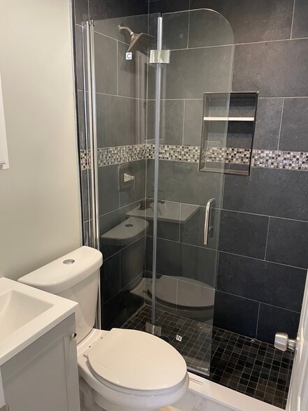 BATHROOM - 516 Monastery Pl