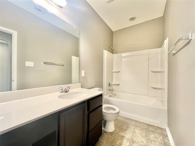 Building Photo - 5813 Sardinia Dr