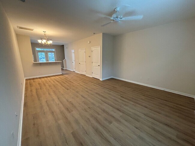 Building Photo - 202 Jordan Ln