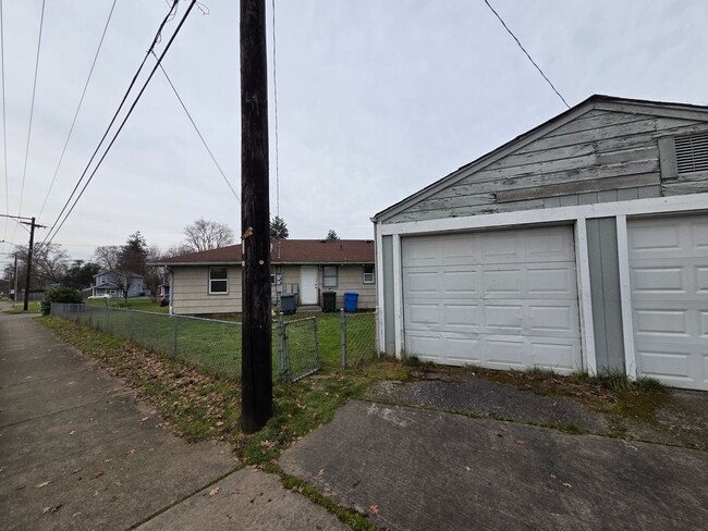 Building Photo - 8801 Commercial St SW