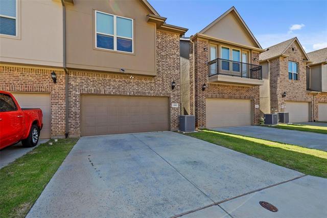 Building Photo - 4148 Riverside Dr