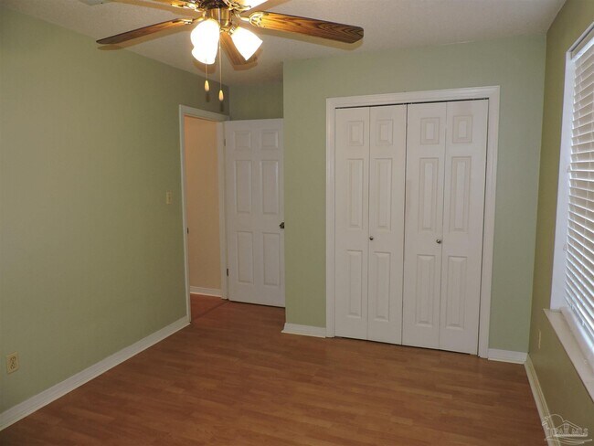 Building Photo - 7356 Sandy Creek Cir