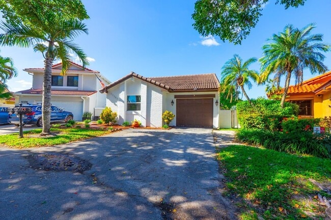 Building Photo - 17302 NW 63rd Pl