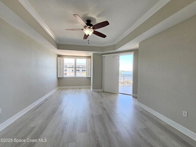 Building Photo - 590 S Banana River Dr