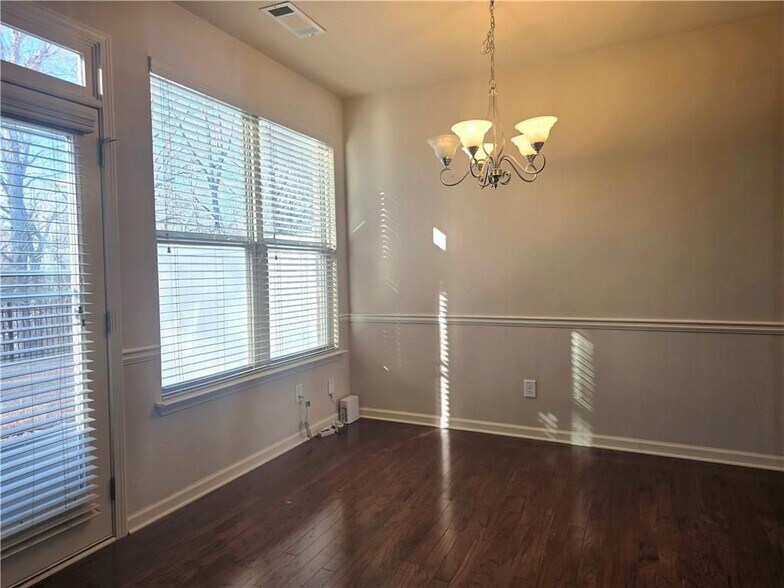 Building Photo - 3514 Brockenhurst Dr