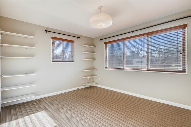 Building Photo - 5834 Jamestown Rd