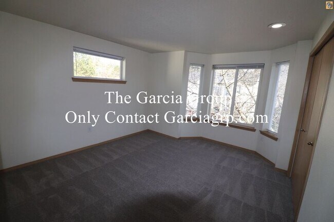 Building Photo - 4861 SW 150th Pl