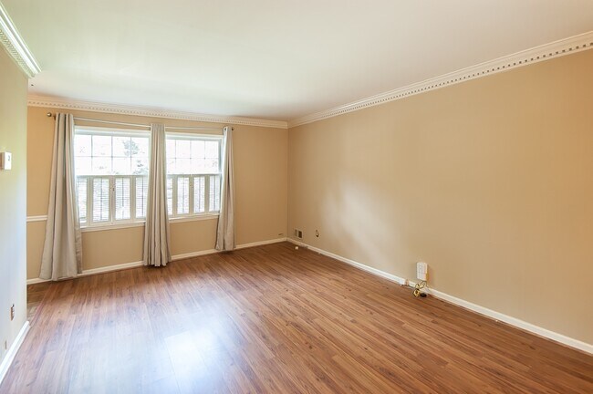 Building Photo - 4682 Sharon Valley Ct