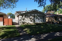 Building Photo - 9910 Crawford Ave