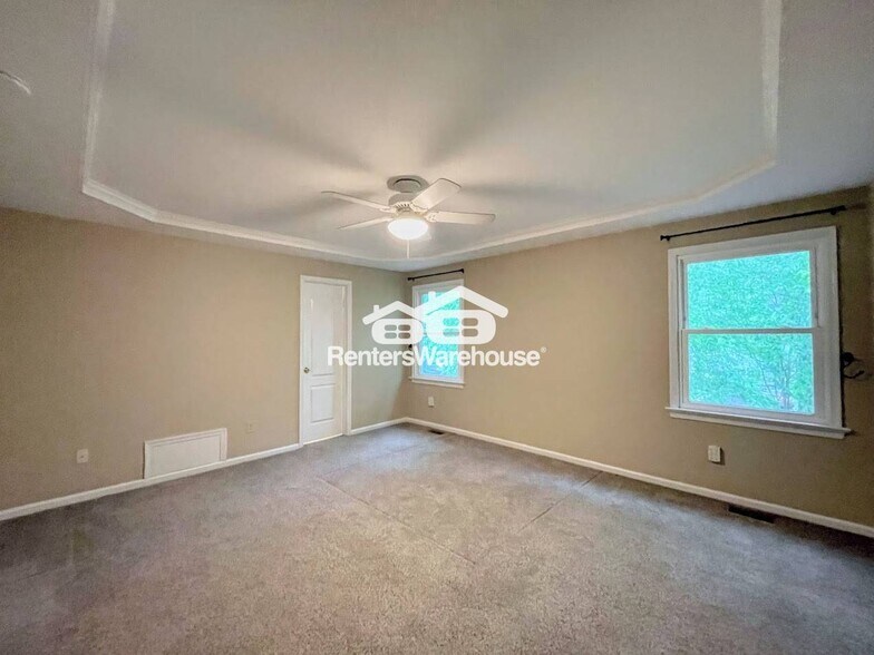 Building Photo - 205 Esplanade Pl
