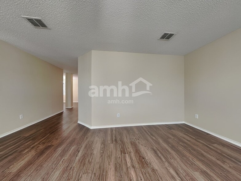 Building Photo - 3041 Dusty Ridge Dr