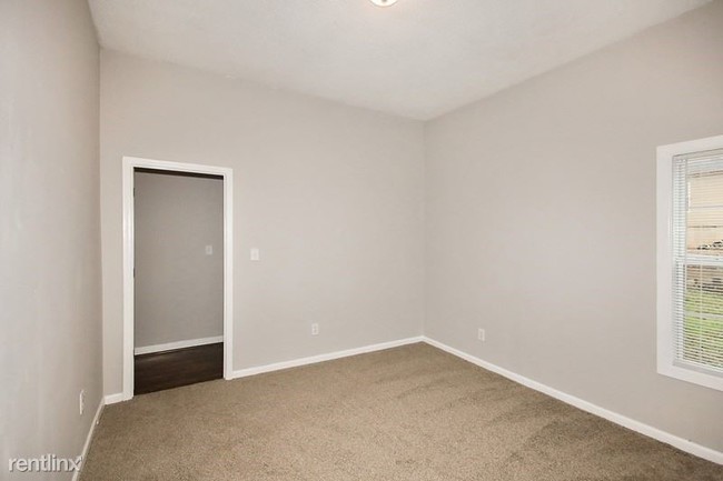 Building Photo - 2 br, 1 bath House - 1818 LAKEWOOD Avenue
