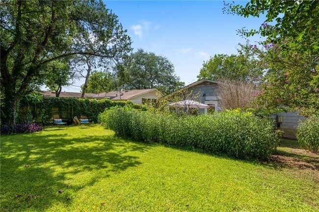 Building Photo - 4407 Lareina Dr