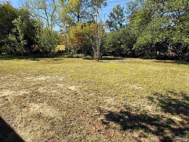 Building Photo - 7845 Le Jeune Dr