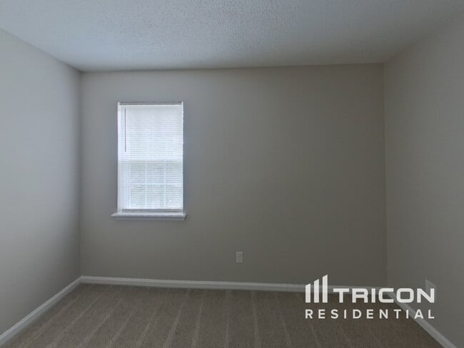 Building Photo - 11203 Kingfisher Dr