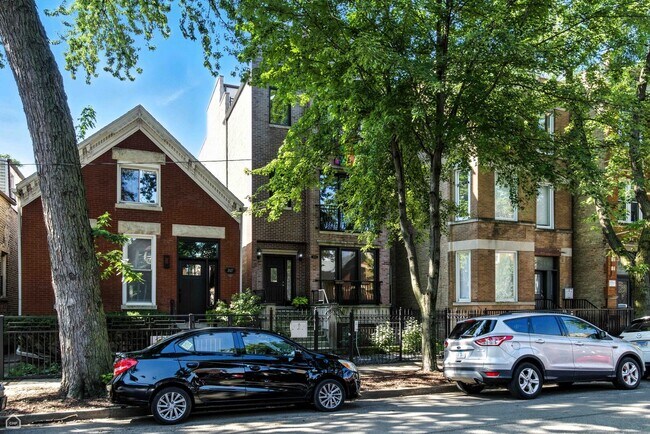 Primary Photo - 2629 W Haddon Ave