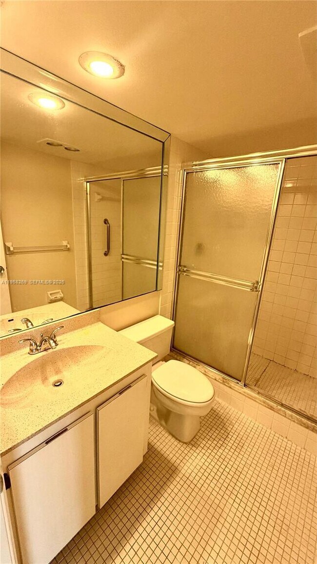 Building Photo - 3520 Oaks Way