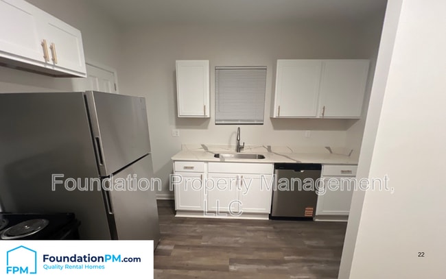 Building Photo - 754 E Trigg Ave