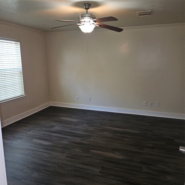 Building Photo - 20922 Young Meadows Way