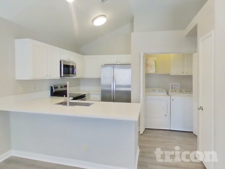 Building Photo - 274 Spring Hills Ln