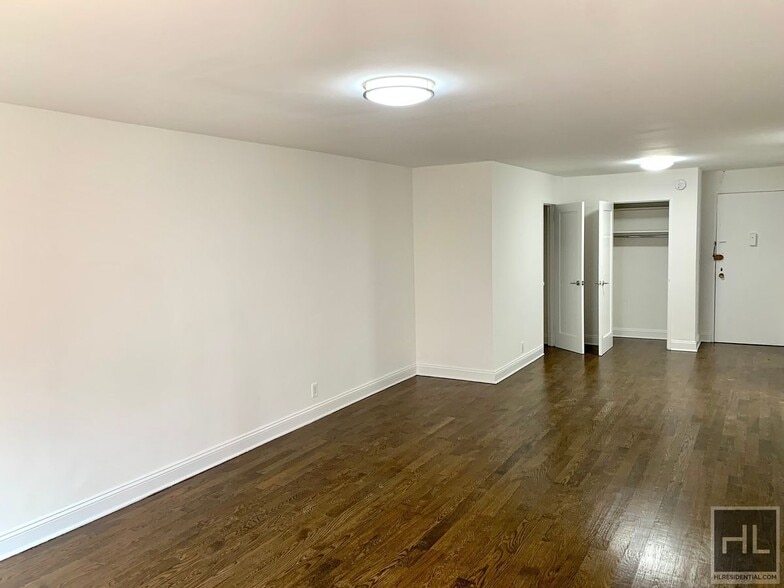 Building Photo - EAST 56 STREET