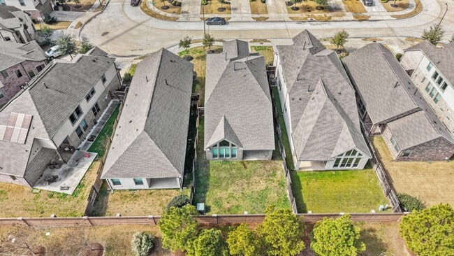Building Photo - 6014 Bristol Spur Ln