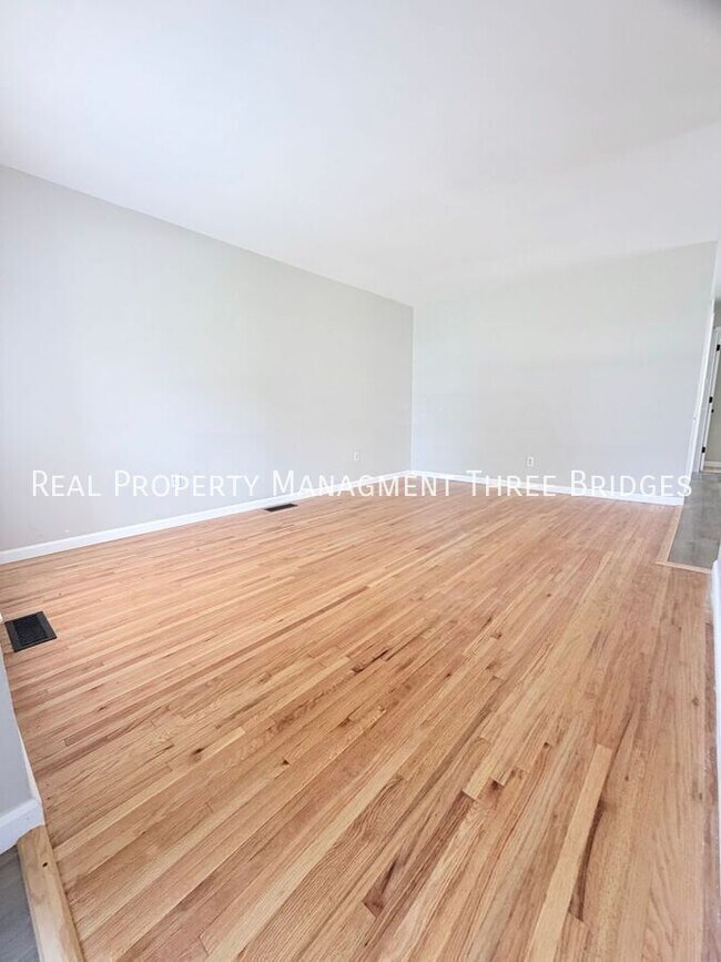 Building Photo - 5245 Ville Anita Ct