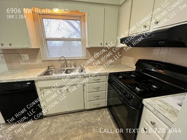 Building Photo - 6906 NW Blair Rd