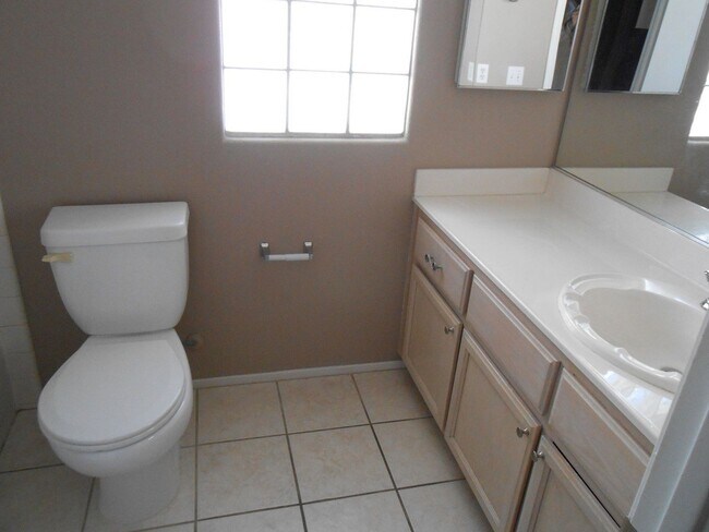 Building Photo - 3468 Martin Hall Dr