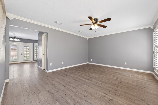 Building Photo - 6700 Richardson Rd