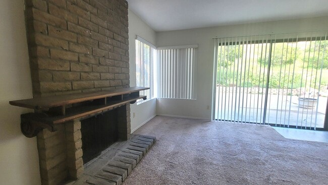 Building Photo - Penasquitos Bluffs East in San Diego