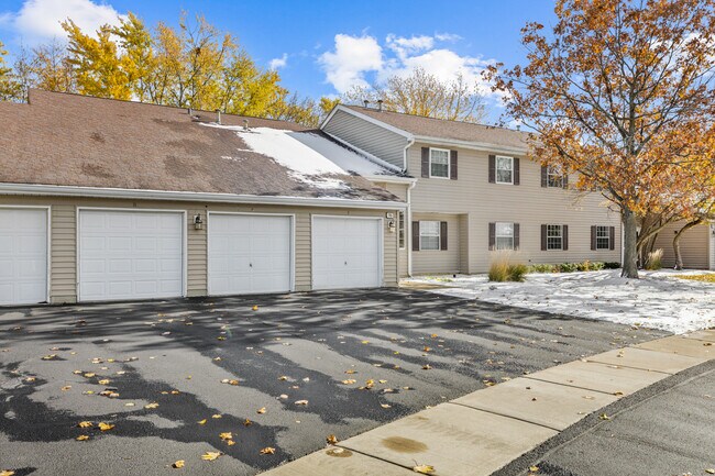 Building Photo - 96 Gant Cir